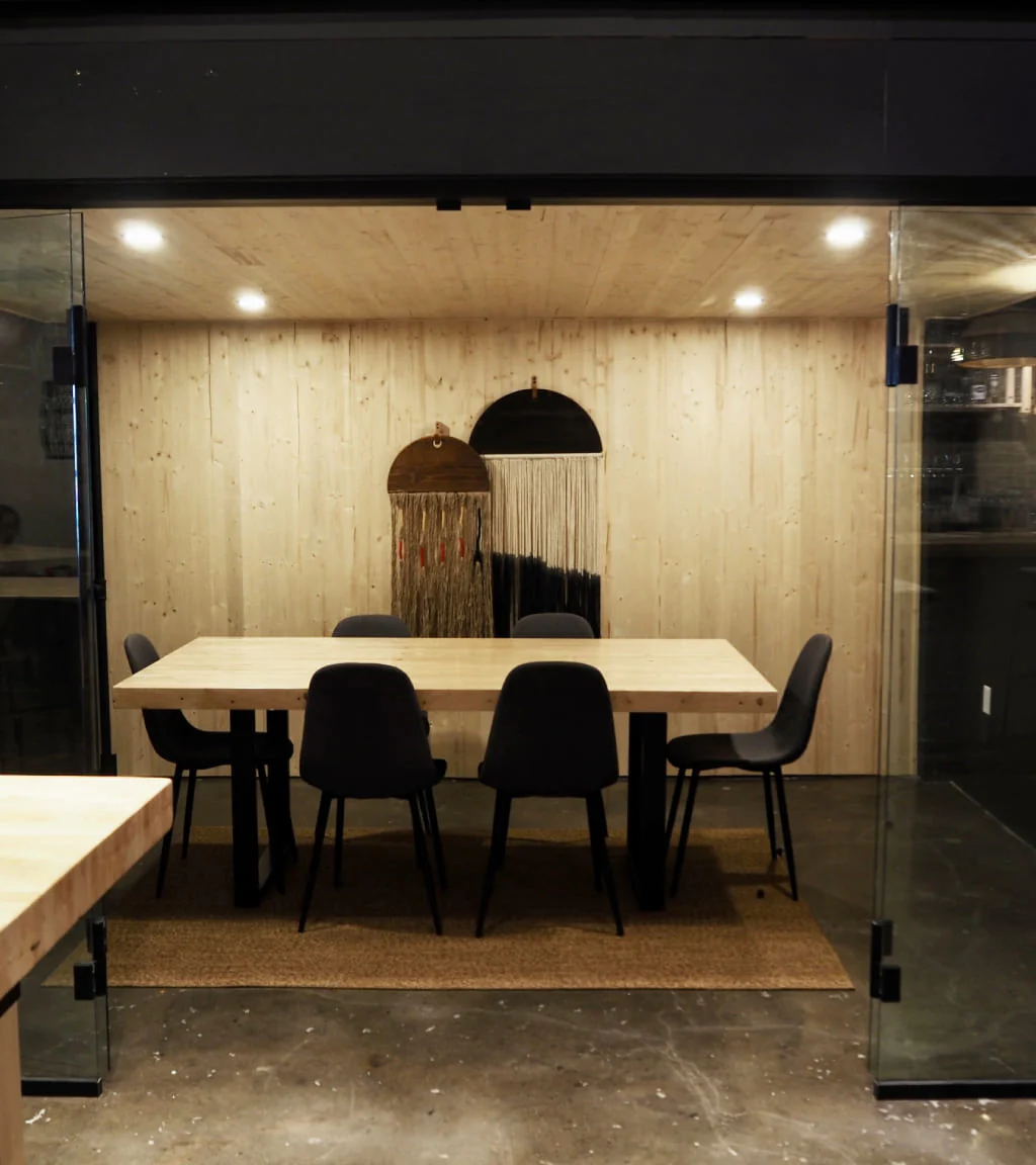 Salon Loup - Image 2